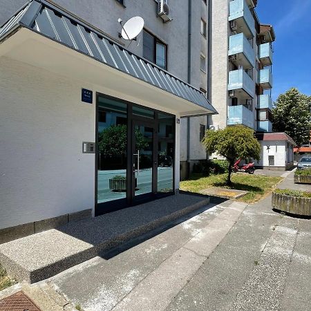 Dis Apartment Varazdin Luaran gambar