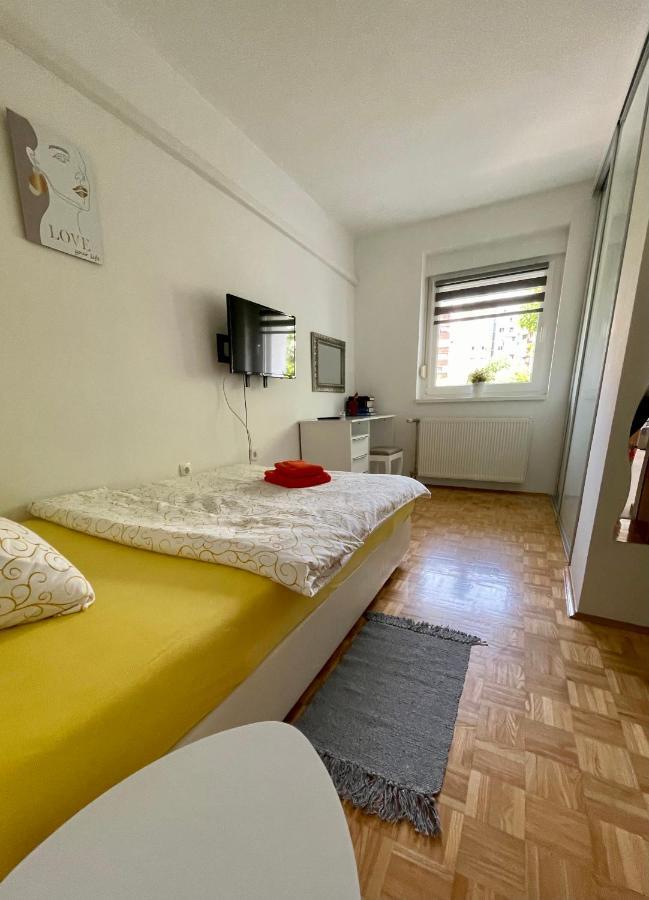 Dis Apartment Varazdin Luaran gambar